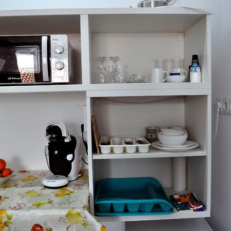 Cozy Seaside Studio Apartment C - Faraway ลาโกอา ภายนอก รูปภาพ
