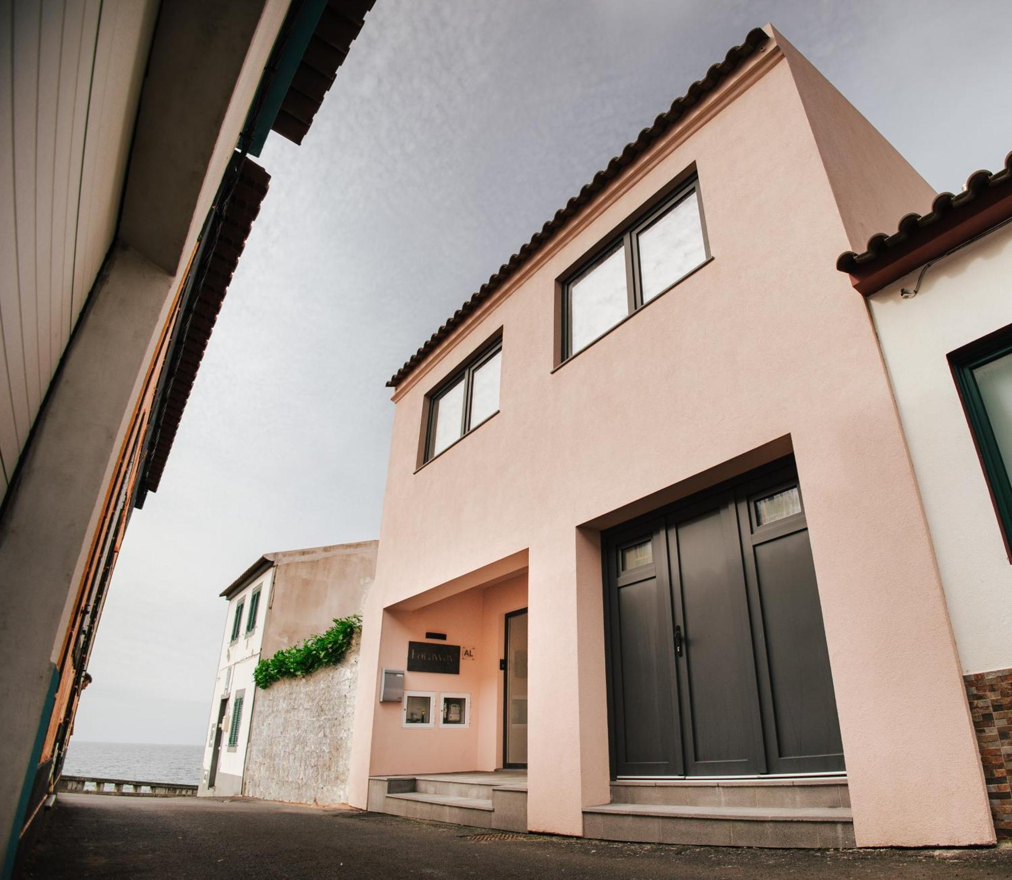 Cozy Seaside Studio Apartment C - Faraway ลาโกอา ภายนอก รูปภาพ